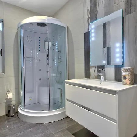 Amazing Spacious With Bbq & Jacuzzi Saint Julian's