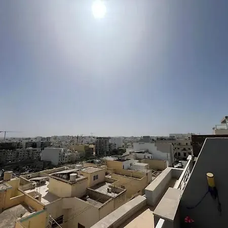 Amazing Spacious With Bbq & Jacuzzi 公寓 *