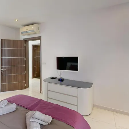 Apartment Amazing Spacious With Bbq & Jacuzzi Saint Julian's