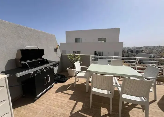 Amazing Spacious With Bbq & Jacuzzi St. Julian's