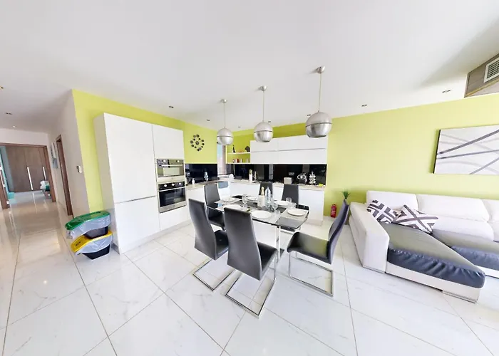 Amazing Spacious With Bbq & Jacuzzi * St. Julian's