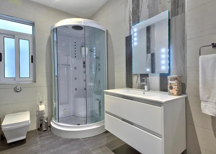 Amazing Spacious With Bbq & Jacuzzi سانت جوليان