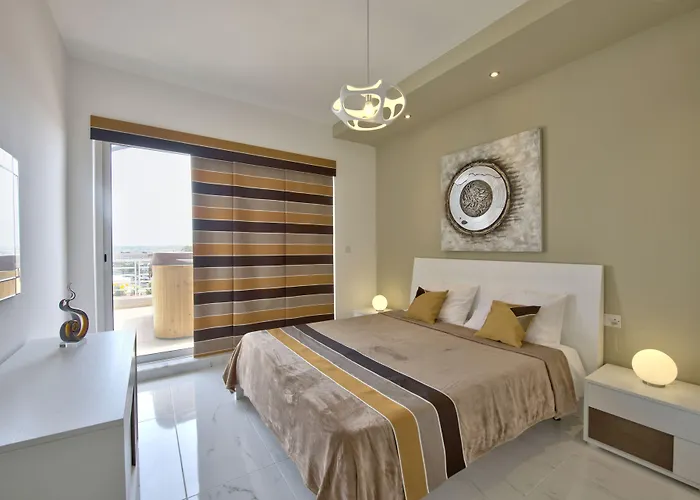 Amazing Spacious With Bbq & Jacuzzi * St. Julian's